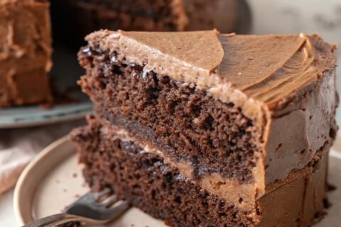Easy Chocolate Cake Recipe – Moist, Rich & Ready in No Time