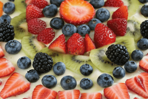 Sugar Cookie Fruit Pizza – A Colorful, Crowd-Pleasing Dessert
